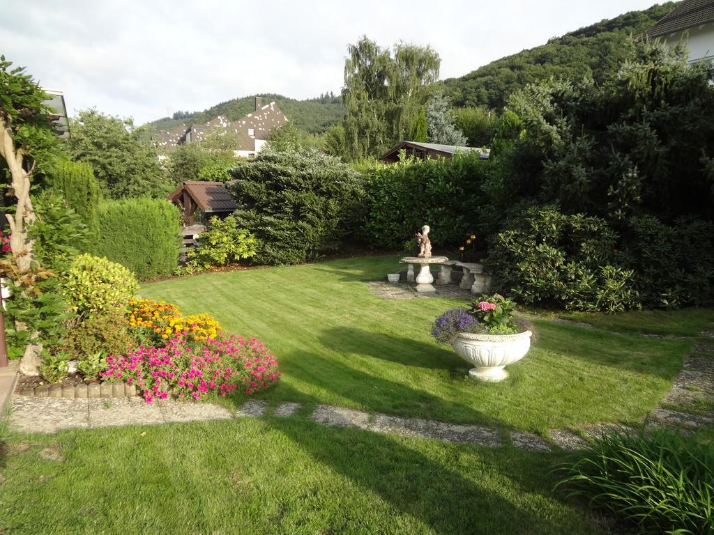 Gaestehaus Am Ahornweg Бернкастел-Кюс Стая снимка